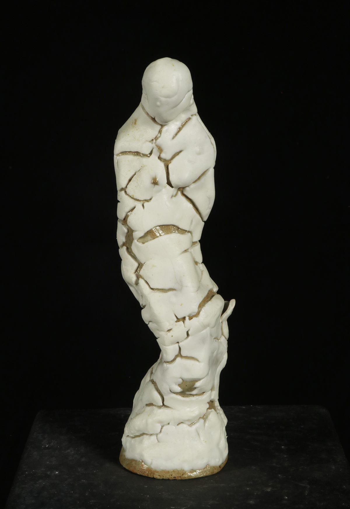 Sculpture Tsimtsoum » // H: 20 cm. // Grès, émaux (cuissons bois) ∼ Stoneware, glazes (wood kiln) // 2018/2020 (2)