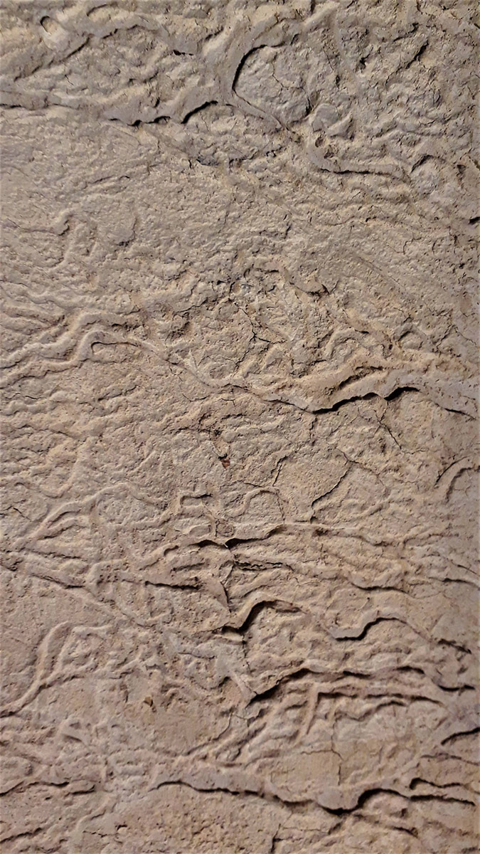 Empreintes de pluie sur argile ∼ Rain prints on clay